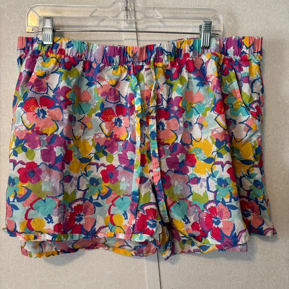 Sleep Sense | Floral Short Sleeve Button-Up Shirt and shorts | Size XL - Picture 6 of 11